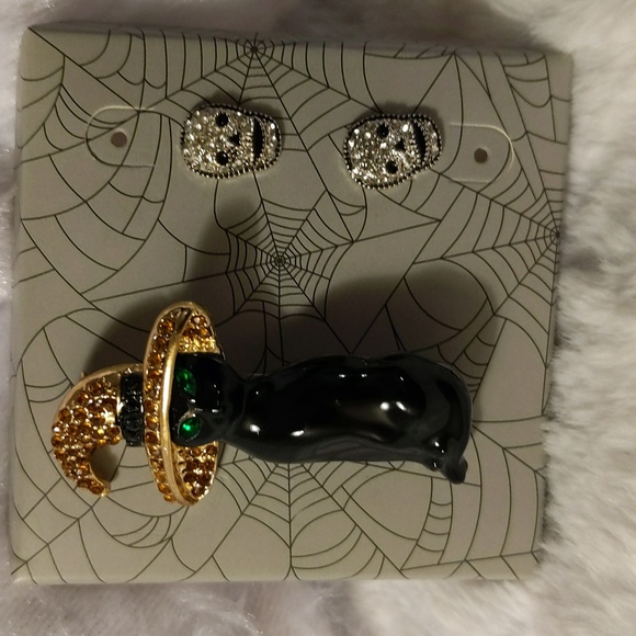 NWOT Halloween Black Cat Brooch With Bejeweled Skull Stud Earrings - Picture 3 of 12